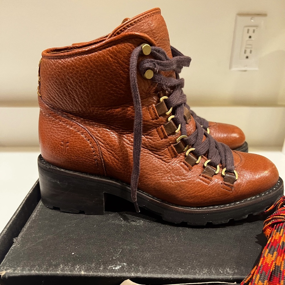 Frye Alta Hiker soft genuine leather hiking boots. Size 6,5